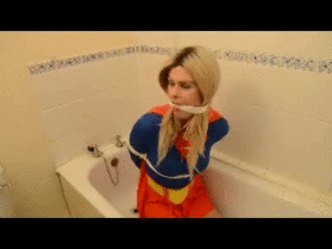 www.naughtynina.net - Supergirl Sploshing thumbnail